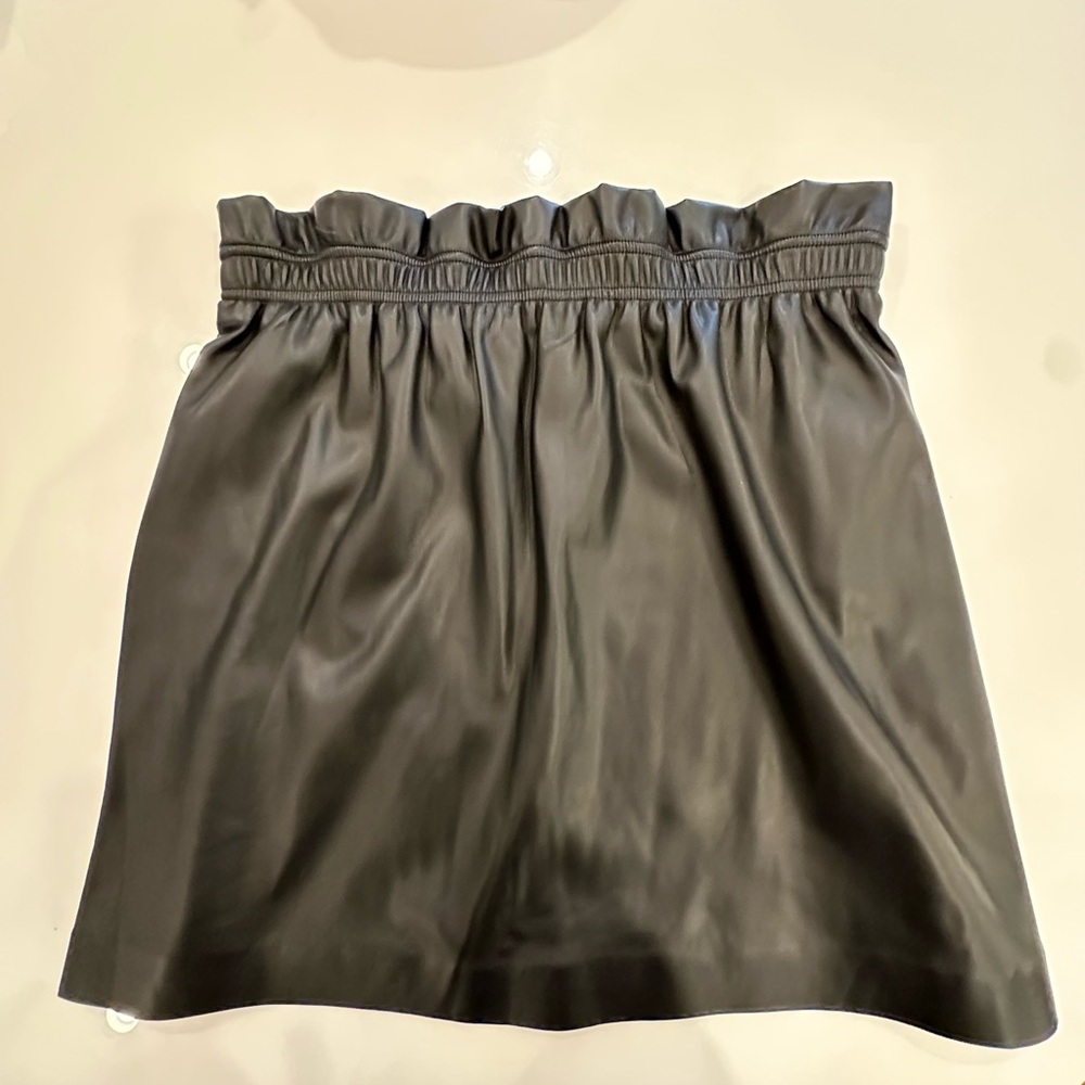 Express faux leather skirt - Picture 3 of 4